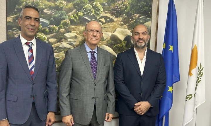 Και επίσημα στο τιμόνι της Κεφαλαιαγοράς Γ. Καρατζιάς και Λ. Λαγούδης